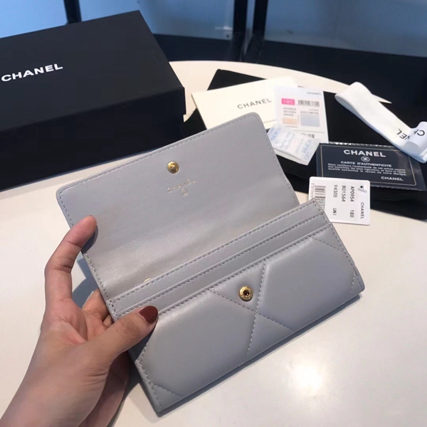 シャネル財布素材ディテール